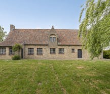 Idyllisch gelegen huis langs de Oude Sluissedijk te Damme