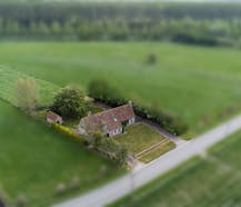 Idyllisch gelegen huis langs de Oude Sluissedijk te Damme