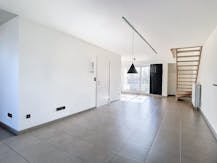 Ruim energiezuinig appartement met garage te Elversele