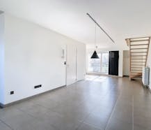 Ruim energiezuinig appartement met garage te Elversele