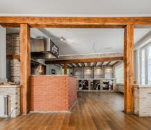 Goed gelegen handelspand met veel potentieel in Lombardsijde