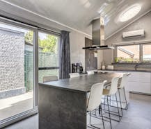 Huis met vier slaapkamers en tuin in centrum van Kruibeke
