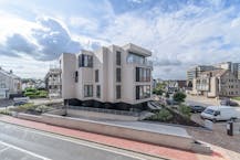 Garage récemment construit à vendre près de la plage de La Panne