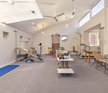 Kantoor/ Praktijkruimte met woonst te koop Sint-Andries