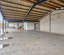 Loods/magazijn van ca. 1.224 m² in Oostnieuwkerke-Staden