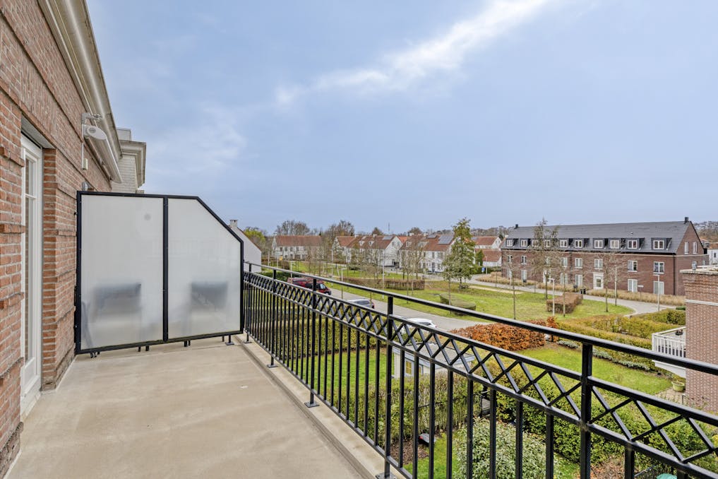 Appartement met 2 slaapkamers, terras en garage te koop in Edegem