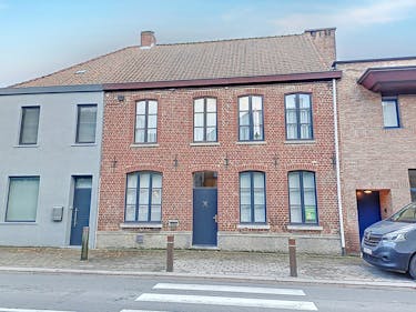 Ruim huis te huur in het centrum van Anzegem