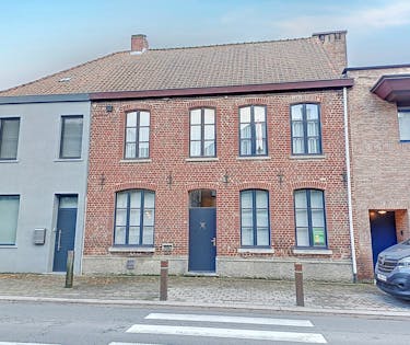 Ruim huis te huur in het centrum van Anzegem
