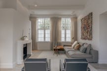 Luxueuze herenwoning met 5 slaapkamers en zwembad.