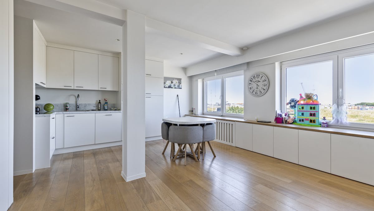 Instapklaar twee slaapkamer appartement te koop in Zeebrugge