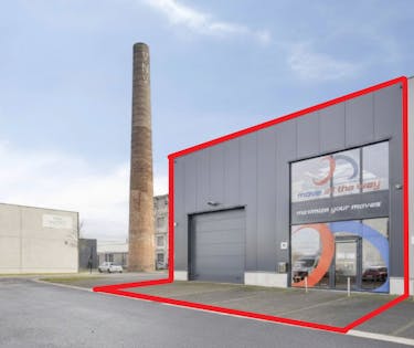 Bedrijfsgebouw te koop in Deerlijk