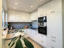 Vernieuwde woning met garage en tuin in Vleteren