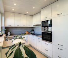 Vernieuwde woning met garage en tuin in Vleteren