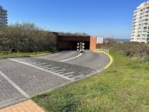 Garagebox te koop onder het Joseph Stübbenpark te Duinbergen