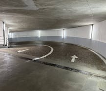 Garagebox te koop onder het Joseph Stübbenpark te Duinbergen