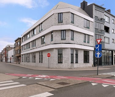 Verhuurde studentenkamer met eigen sanitair te koop