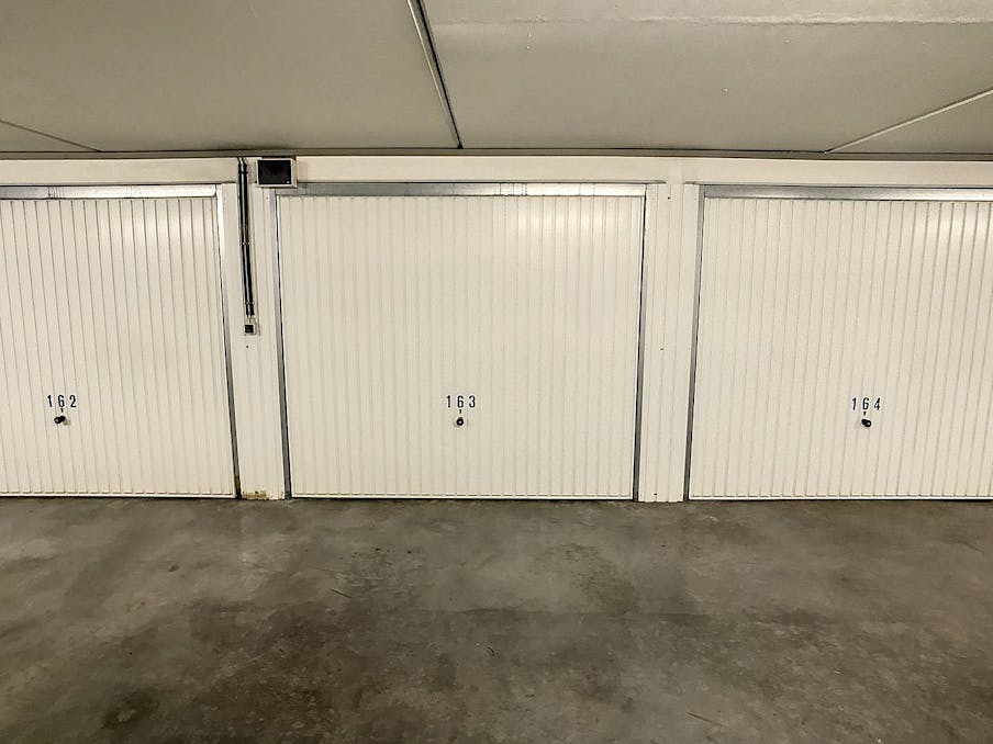 Garagebox op wandelafstand van centrum en zeedijk Middelkerke