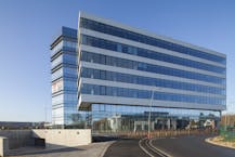 Kantoren (19 m² - 104 m²) met diensten langs de E40 te Aalst