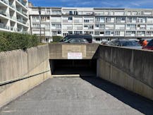 Garagebox te koop op toplocatie aan René Mouchotteplein!