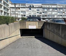 Garagebox te koop op toplocatie aan René Mouchotteplein!