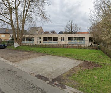 Oude school en jeugdaccomodatie Bellem
