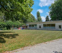 Oude school en jeugdaccomodatie Bellem