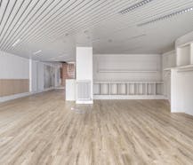 Commerciële ruimte met maximale zichtbaarheid in Loppem
