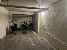 Ruime garagebox te koop te Oostende - Mariakerke