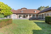 residentieel gelegen villa op 3490 m² te koop in Lichtaart