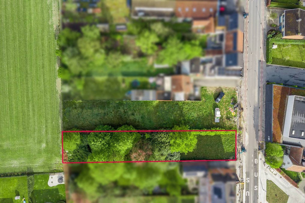 Ruim stuk bouwgrond te koop nabij centrum Sint-Baafs-Vijve