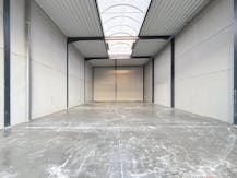 Nieuwbouw magazijn te huur in Pittem