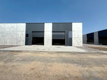 Nieuwbouw magazijn te huur in Pittem