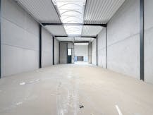 Nieuwbouw magazijn te huur in Pittem