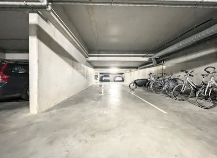  Ondergrondse autostaanplaats te huur met topligging te Gent
