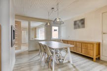 Gezinswoning met 4 slaapkamers en garage te koop in Stasegem! 