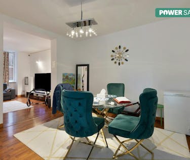 Huis met tal van mogelijkheden te koop in Strombeek-Bever