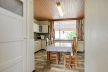 Te renoveren woning met zonnige tuin in Genk