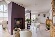 Gelijkvloers handelsruimte of kantoor met woning en tuin