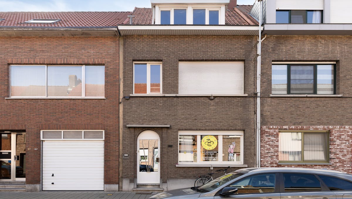 Huis met veel potentieel te koop in Merksem