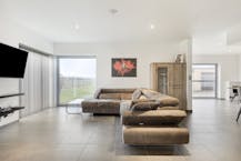 Modern alleenstaand huis te koop in Oppuurs