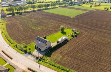 Modern alleenstaand huis te koop in Oppuurs