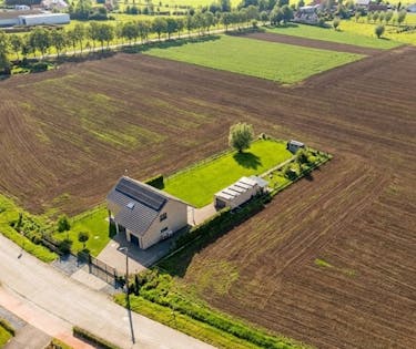 Modern alleenstaand huis te koop in Oppuurs