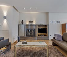 Uitzonderlijke eigendom: woonst met loods op toplocatie