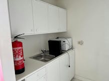 Mooi handelspand (ca. 70 m²) te huur in Brugge.