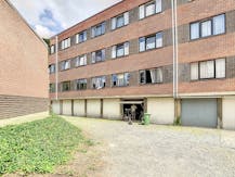Opbrengsteigendom met 6 appartementen en 6 garages in Temse