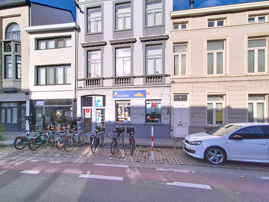 Kantoor (202 m²) te huur nabij het levendige Dok Noord 