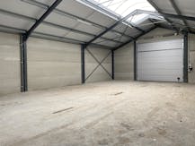 Loods van ca. 216 m² op industrieterrein in Izegem