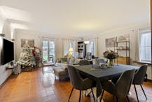 Ruime bungalow met gastenverblijf of ruimte voor bijberoep