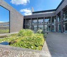 Lichtrijk kantoor (355 m²) te huur in Lokeren