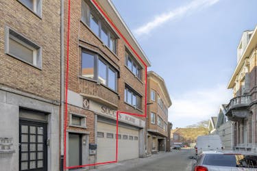 Huis met 3 slaapkamers, 3 staanplaatsen en terras in Niel